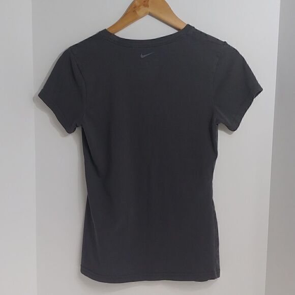 Nike Dri-Fit Women's Short Sleeve Tee Size M Grey Pink - Picture 3 of 7